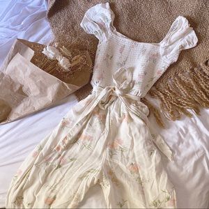 floral jumpsuit 💐🌸